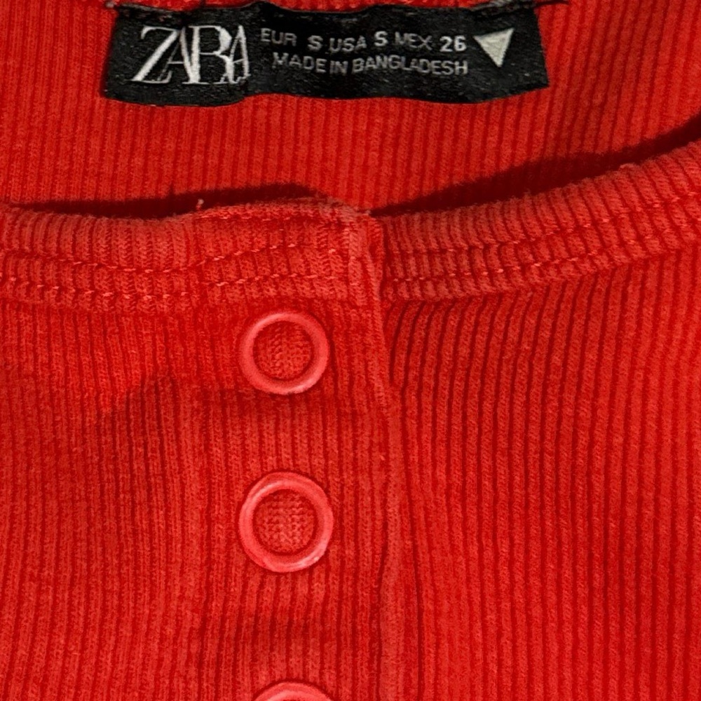 Zara Ribbed Button-Front Tank Top - Red - Picture 2 of 6